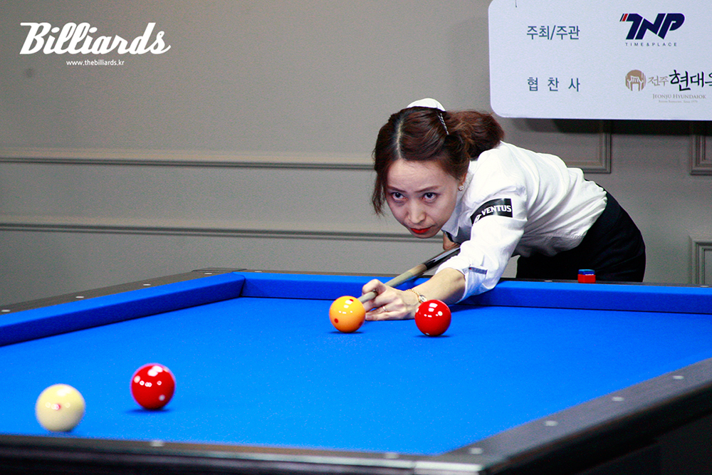 [BM포토] 코리아 당구왕 4구 여자부 결승전 초구 치는 준우승자 안세영
