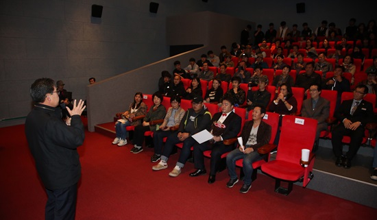 첫 돌 영동레인보우영화관 군민문화사랑방 역할 톡톡
