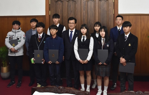 전국동계체전 영광의 주인공 `한자리에