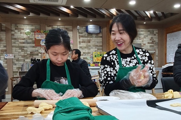 향수뜰 찾아  마을돌봄사업 탐방