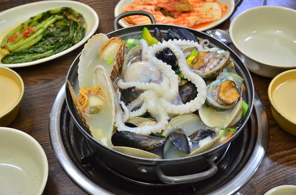 대부도 맛집 16호원조할머니손칼국수, 2018 헤럴드 고객만족경영 대상 수상