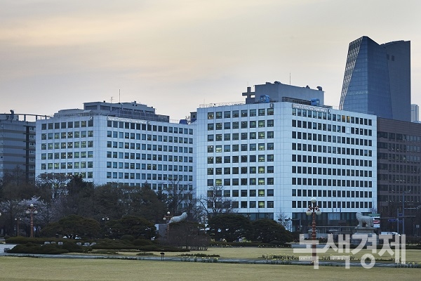 현대·기아차 어닝쇼크에 현대캐피탈, 현대카드 등 금융계열사 이중고