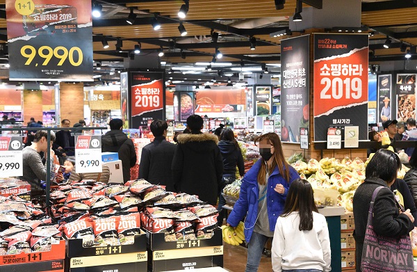 대형마트 경쟁력은 가격... 홈플러스 쇼핑하라 2019 인기