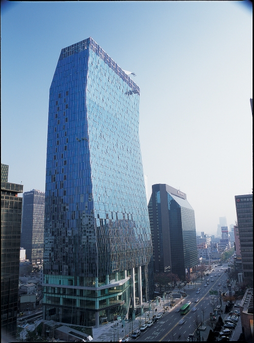 2월 SKT·5월 LGU+·7월 KT 통신3사, 코로나19 덮쳤다...삼성전자 광주공장·삼성SDS 일시 폐쇄
