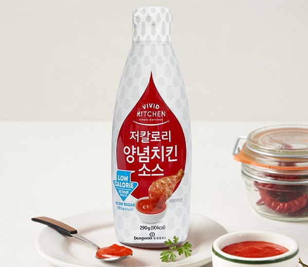 [유통가 레이더] 100g당 열량 30kcal... 동원홈푸드, 비비드키친 저칼로리 양념치킨소스 출시 등