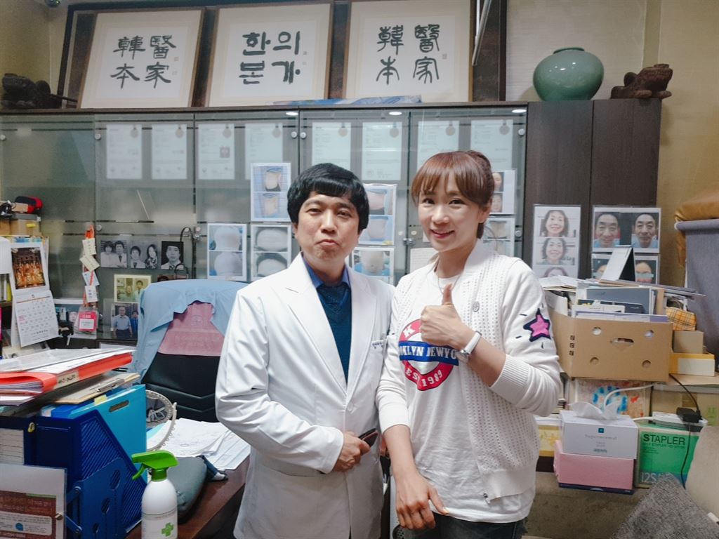 한의본가 한의원과  ‘365일 건강 캠페인’ 진행.. 트로트 가수 라윤경, 홍보대사 발탁