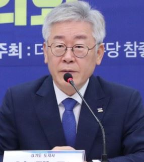 이재명 재판에 관련주 흔들, 에이텍·동신건설..친형 정신병원 강제입원 혐의