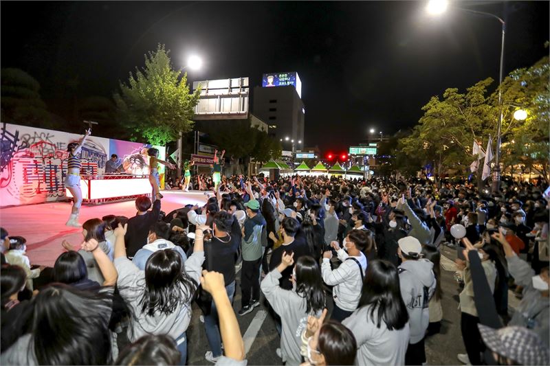 [신년특집] 지역 곳곳에 관광자원 구슬 꿰다..군산다운 문화 관광도시로 군산시대 열어