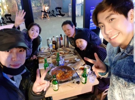 고인돌갈비 고요남, 연극 여도 협찬 