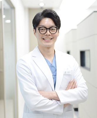 치아 상실 시 즉각 치과 찾아 임플란트 시술 받아야