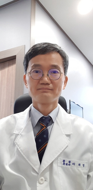 이 가정의학과의원 손발톱무좀 치료 위한 루눌라레이저 도입