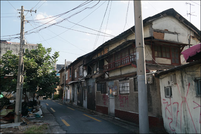 소금창고·백조다방·더폴락...재개발에 100년 북성로도 안녕