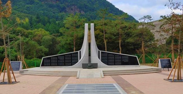 민간인 학살 아픔 서린 가창골...74년 만에 대구 10월항쟁 위령탑
