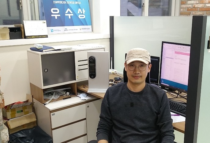 기존 문제점 개선한 스마트도어 ‘캠어락’