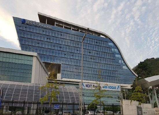 가스공사, 부정당업자 처분 두고 냉동기업체와 소송