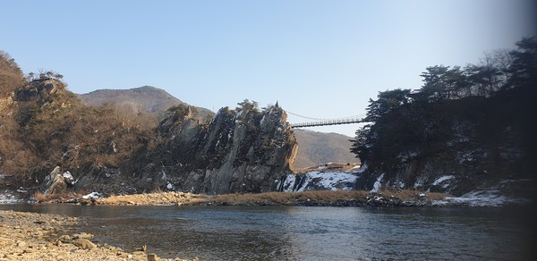 [동이의 시간여행] 수주팔봉을 바라보며...