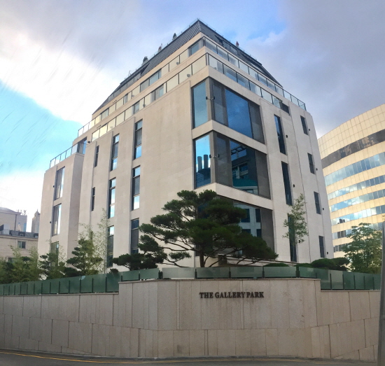 여신미모 성유리, 청담동 30억대 호화빌라 매입