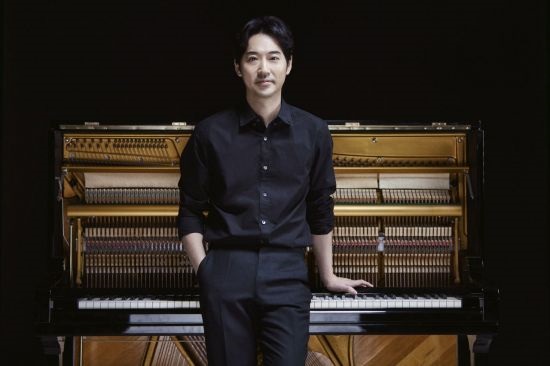 이루마, 9년 전 발매 음반 ‘빌보드 역주행’… 16주 연속 1위 기록