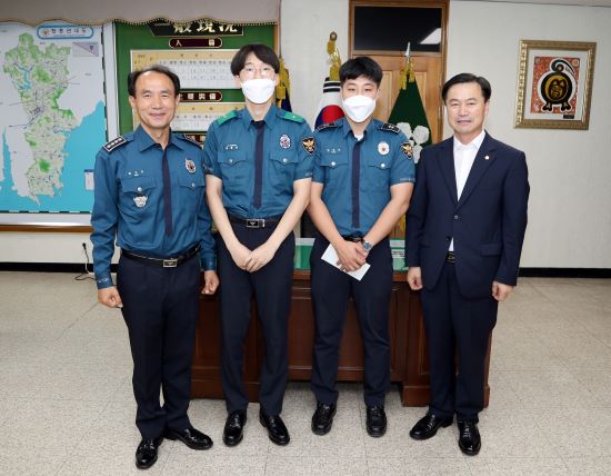 장흥군의회 유상호 의장, 추석맞이 의무경찰 위문 방문