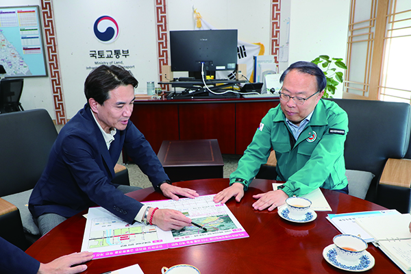 김진태 강원지사, 국도 5호선 신림~판부 공사현장 방문