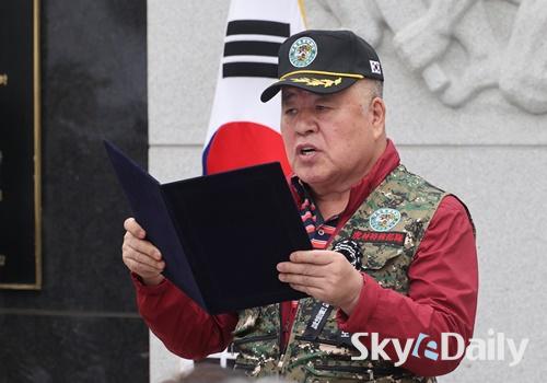 “호림특수부대 전몰장병님들을 기억하겠습니다”