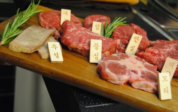춘천맛집 화람한우, 맛있는 식사와 야경 함께 즐길 수 있는 한우 전문 레스토랑