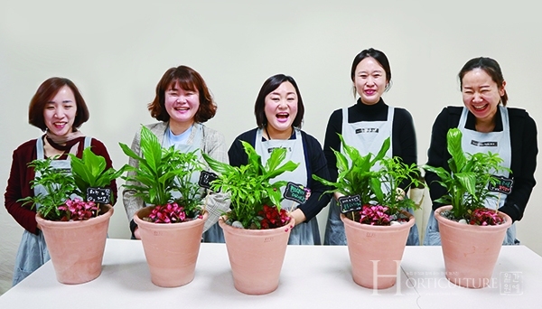 지친 일상 속 소소한 행복을 함께하는 시간 꽃으로 치유하다, 힐링플라워테라피