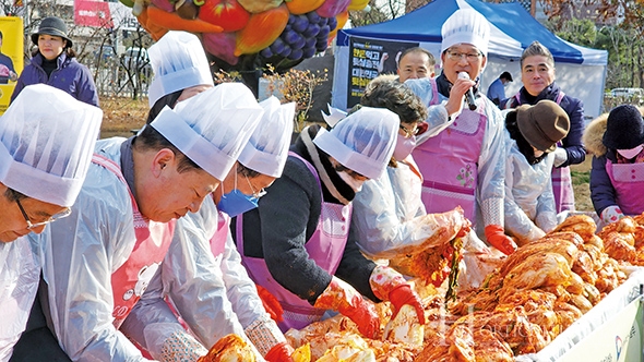 상생의 가치 담은 김장김치로 온정을 나누다