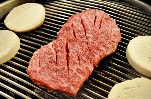 서울 명동 맛집 우미옥, 투뿔한우전문점의 진수 선사하면서 주목