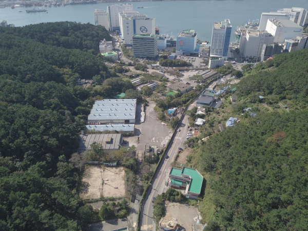 수산식품산업 클러스터, 부산 서구 암남동에 둥지