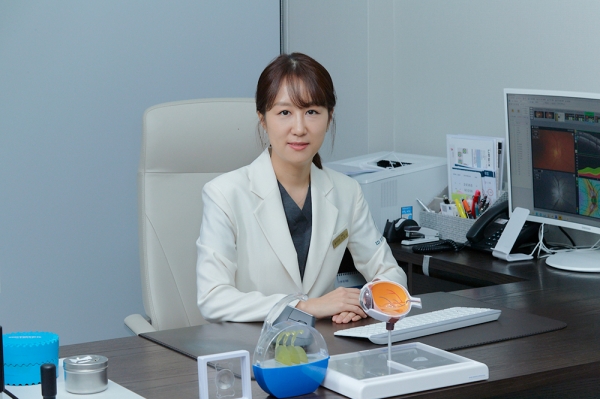 [건강 Q&A] 처진 눈, 안검하수 개선 방법은?