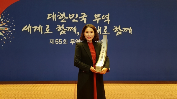 [파워우먼]세계에 K-뷰티 전파하는 이연희 팸텍코스메틱 대표