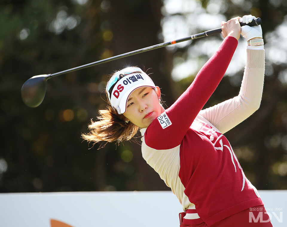 [KLPGA]  배소현, 시즌 마지막 대회 SK쉴더스-SK텔레콤 챔피언 2022 첫날 단독 선두
