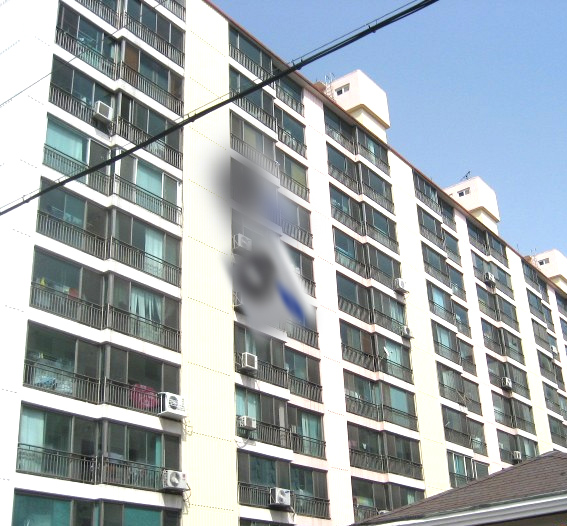 삼성전자 에어컨 실외기의 아찔했던 추락사고...다시 불거지는 안전불감증