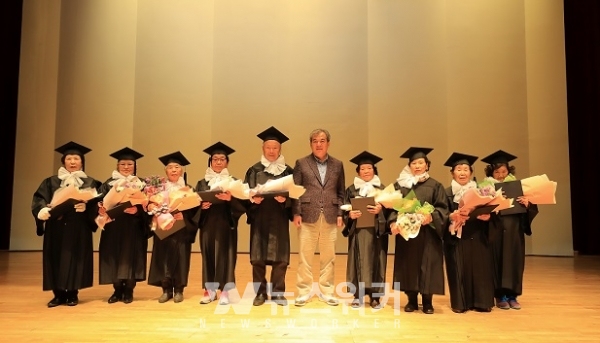 곡성군, 성인문해반 한글반 졸업식 치러져