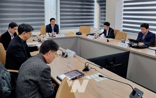 aT, 지속가능한 먹거리 비전 모색 및 미래 유망 신식품 육성 논의