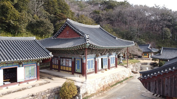 강진 백련사 대웅보전 국가지정 문화재 보물 지정