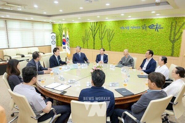 순천시, 지역사회 종교단체·기업과 함께 위기가구 발굴 및 이웃 돌봄