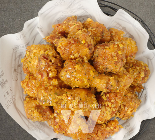 교촌치킨, 3분기 호실적으로 빼앗긴 1위 되찾나...치킨 업계 선두 경쟁 치열