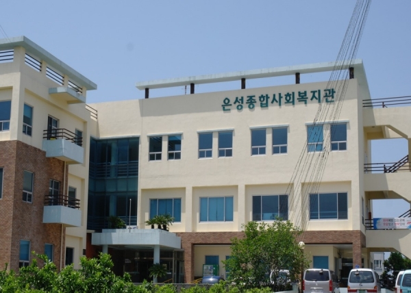 사랑을 행동으로 잇는 사회복지사, 우리에게 필요한 건...