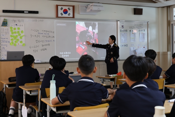 제주해경, 도내 중고등학교 찾아 일일 선생님으로 나선다