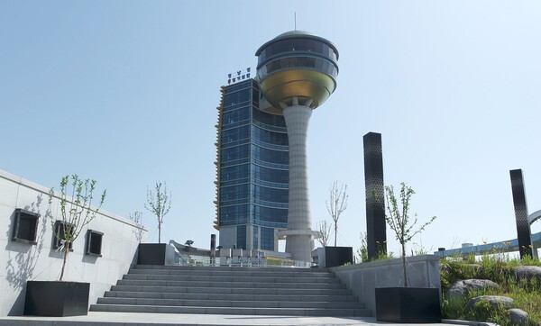 제주와 흡사한 듬돌 이야기도 있다