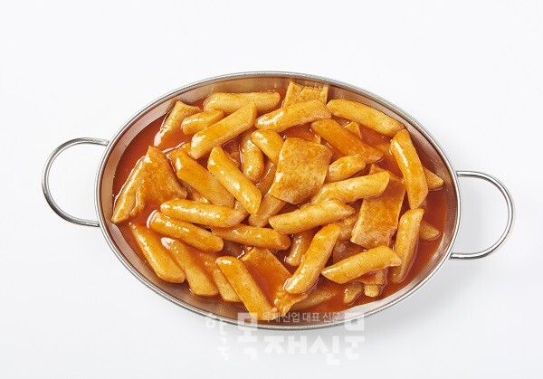 메고지고 떡창고 1965 떡볶이, 전월 대비 판매량 106% 증가