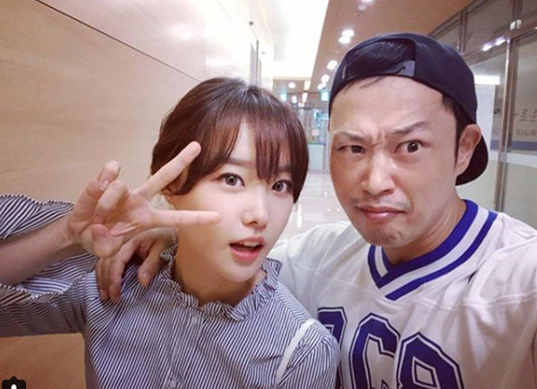 송지은, 성훈 헬스클럽 관장과 인증샷까지… 성훈 오빠 팬미팅 왔다감
