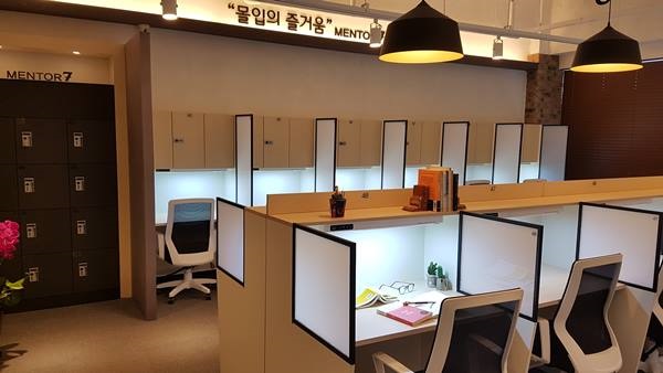 멘토르7 상현도서관점, 카페와 독서실의 장점 골고루 갖춰