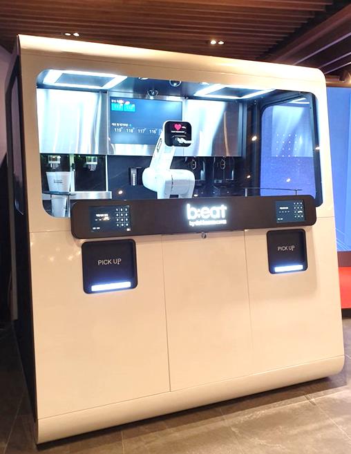 푸드테크 선도 달콤커피, 5G·AI 탑재된 로봇카페 비트 2세대 선봬
