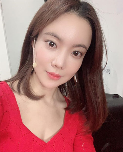 김나희, 배우→개그우먼→트로트 가수 변신… 성공할까?