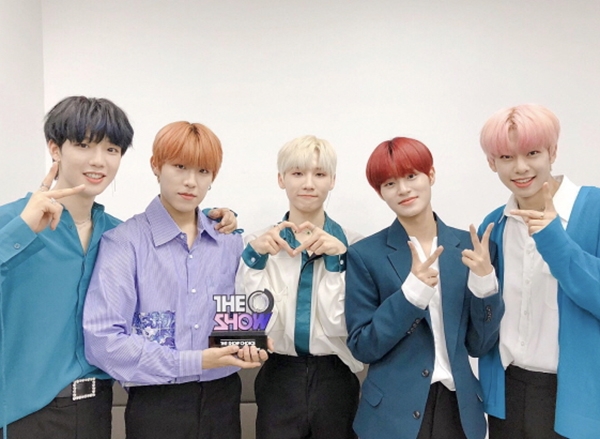 AB6IX(에이비식스), 데뷔 14일 만에 음악 방송 1위… 초대형 신인 입증