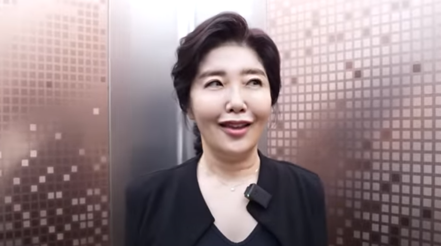 여에스더, 허위·과장 광고 혐의로 전 식약처 직원에 고발 당해