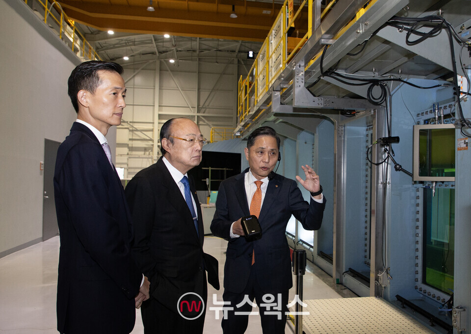 김승연, 한화오션 시흥R&D캠퍼스 첫 방문…초격차 기술 확보해야